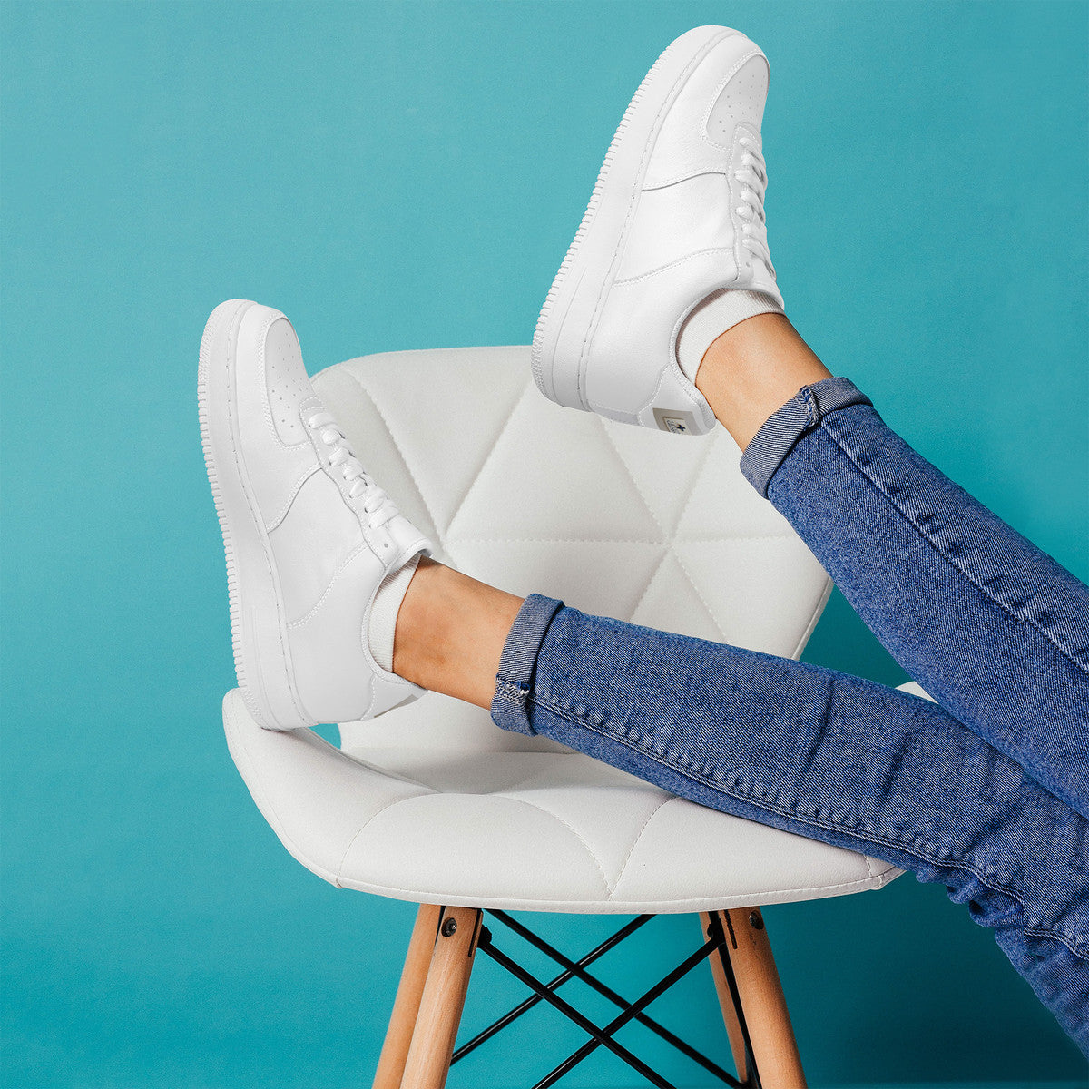 Low Top Unisex Sneaker