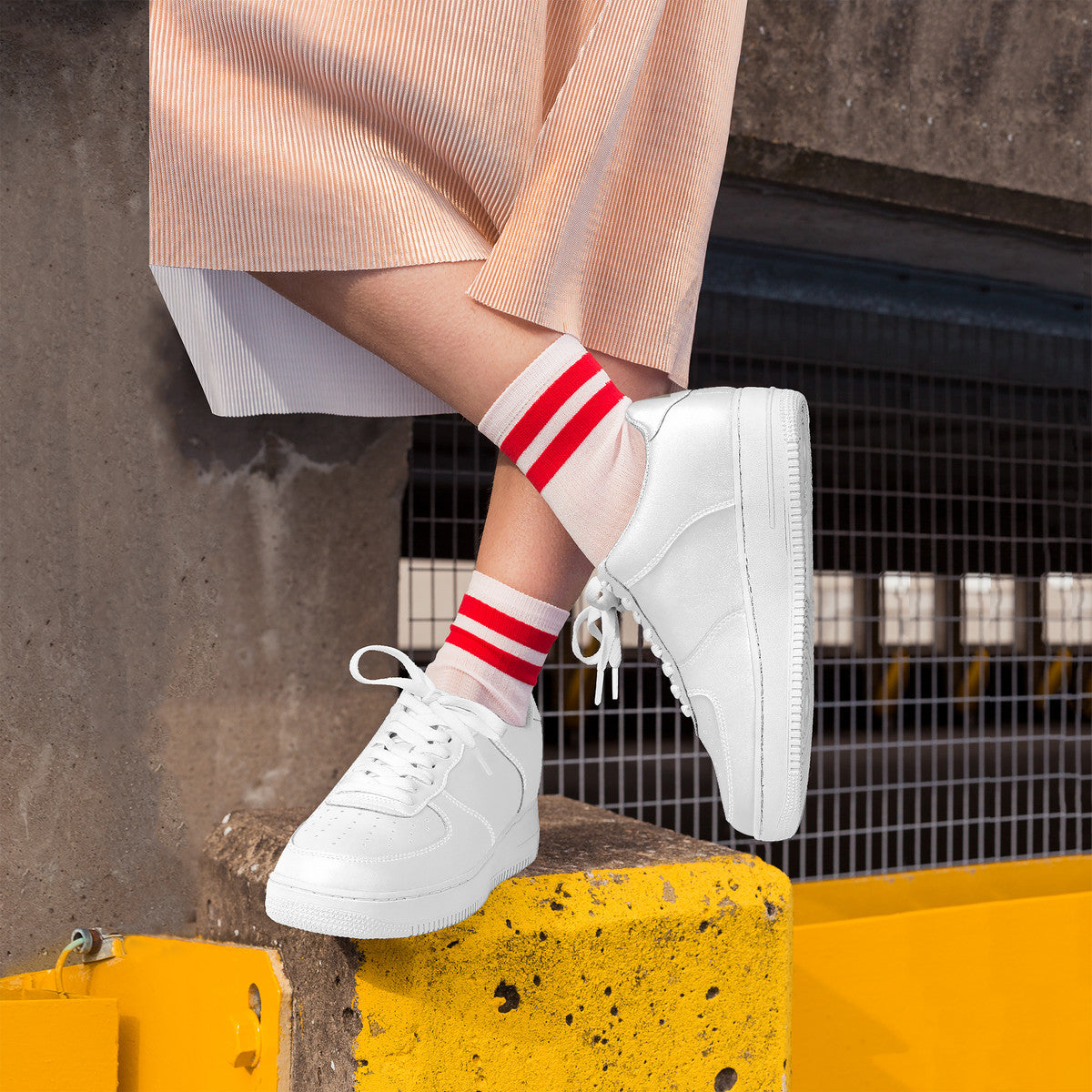 Low Top Unisex Sneaker